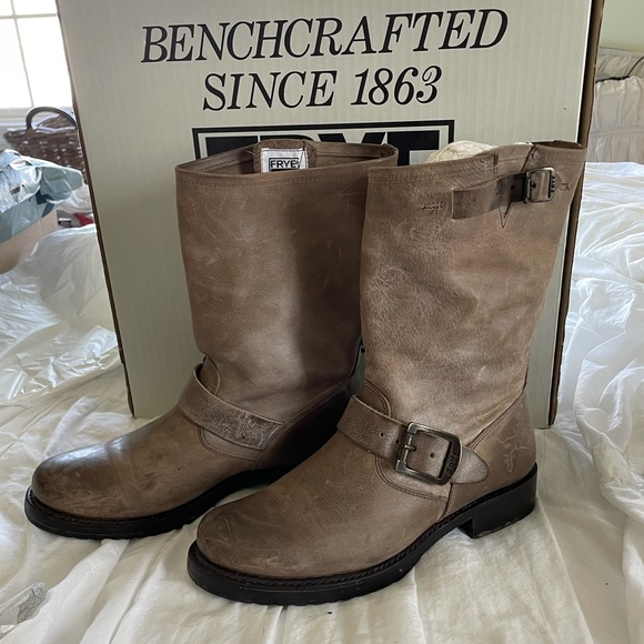 Frye Shoes - FRYE Veronica Short Boot